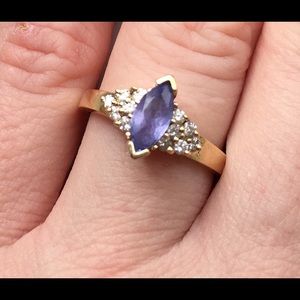 14K gold ring with amethyst & diamonds